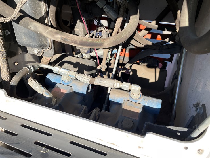 2024-bobcat-mt100-image-26