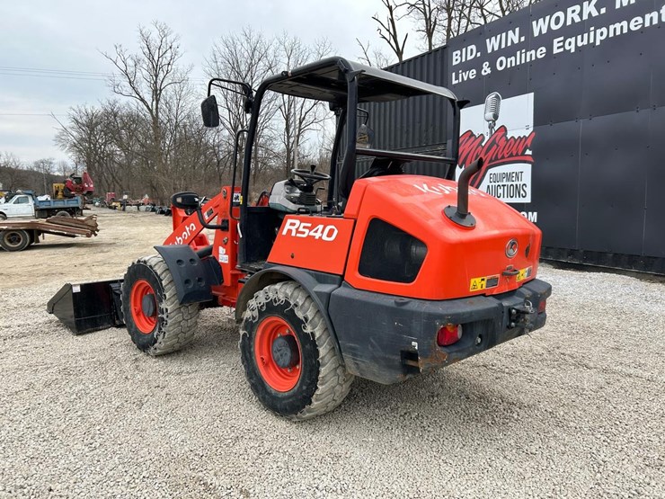 2021-kubota-r540-image-2