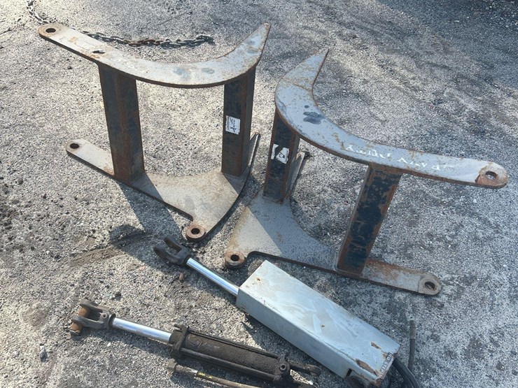 78in-skid-steer-debris-collection-attachment-image-4