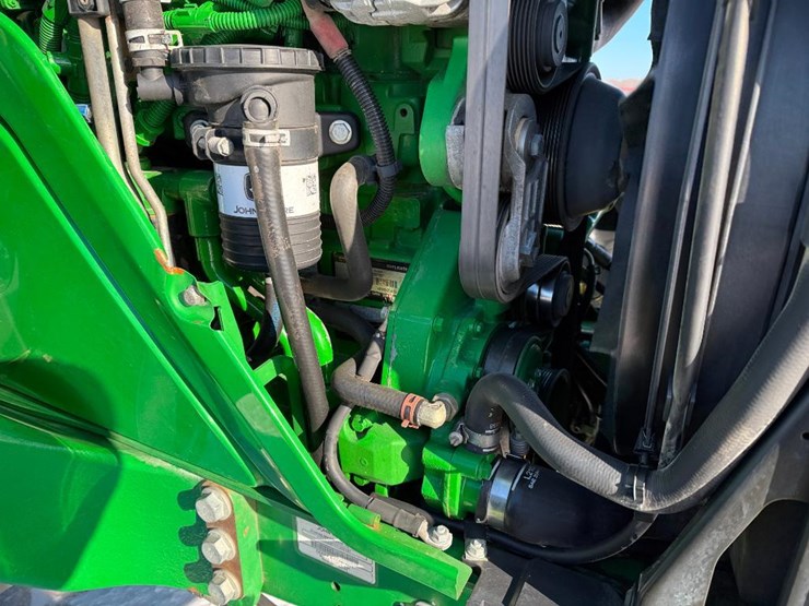 john-deere-6125r-image-49