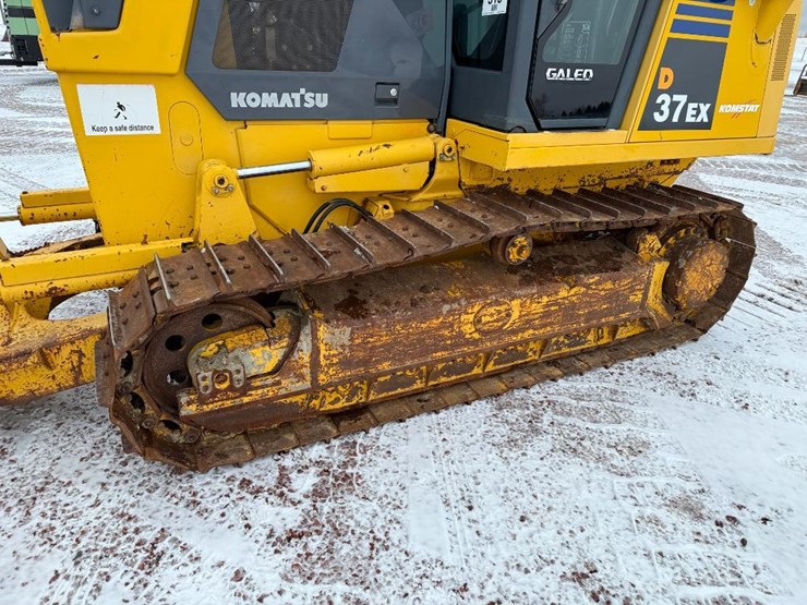 komatsu-d37ex-21-image-8
