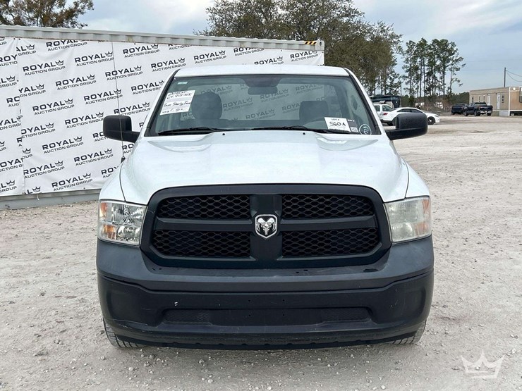 2015-dodge-1500-image-27