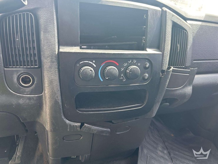 2005-dodge-ram-1500-image-15