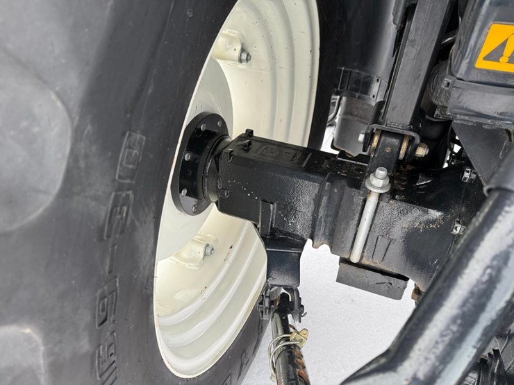 new-holland-tn75d-image-30