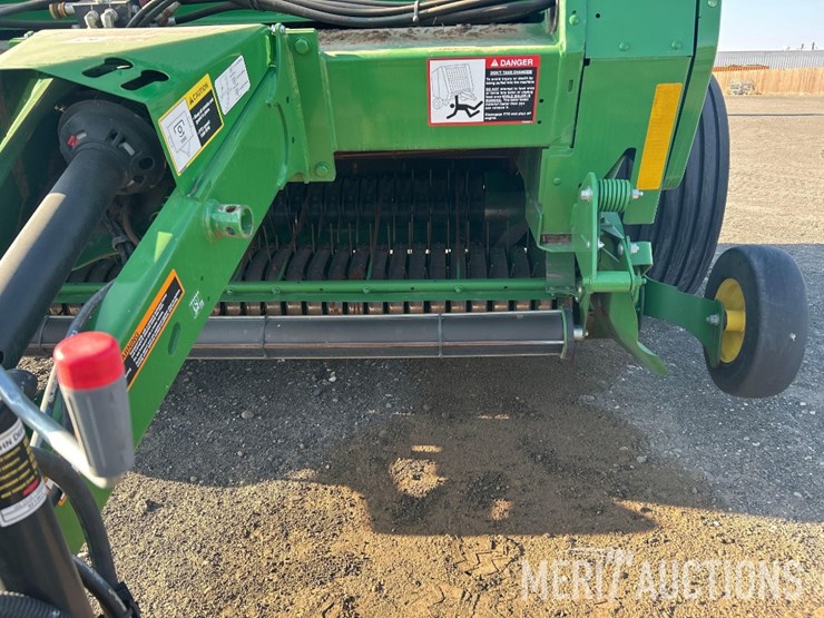 john-deere-561m-image-20