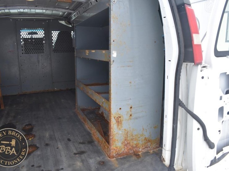 2008-chevrolet-express-1500-image-43