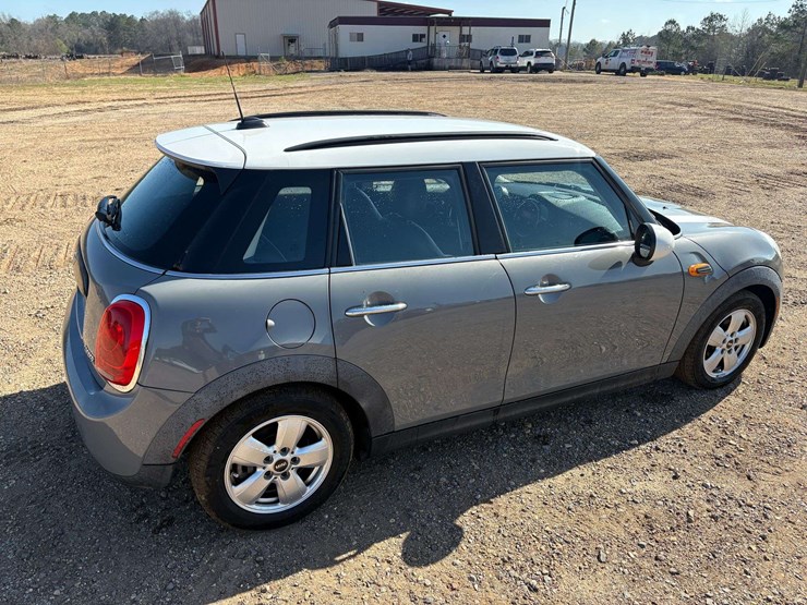 2016-mini-cooper-hardtop-4-door-hatchback-(132,583-miles)-image-4