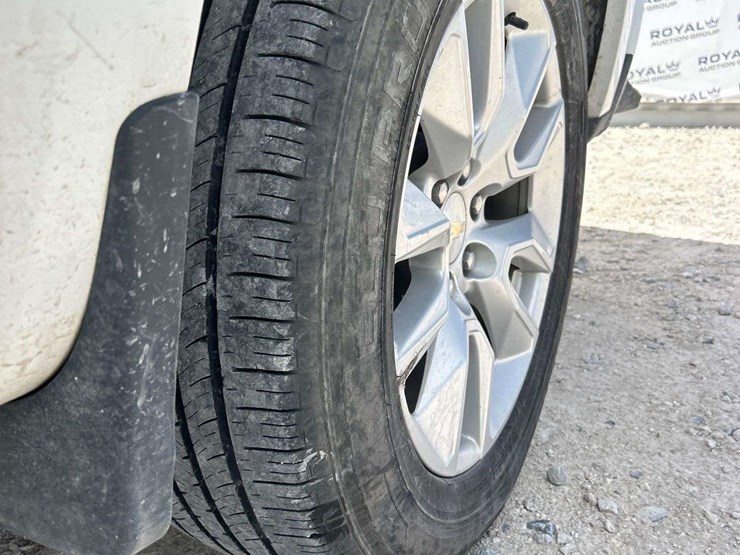 2023-chevrolet-silverado-1500-image-23