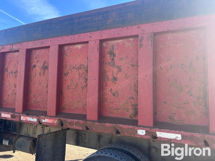 1989-mack-rd690s-image-10