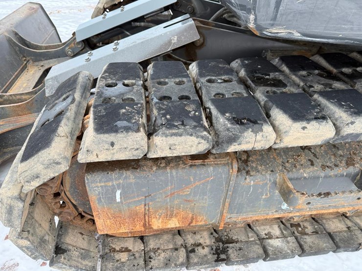 case-cx145dsr-image-8