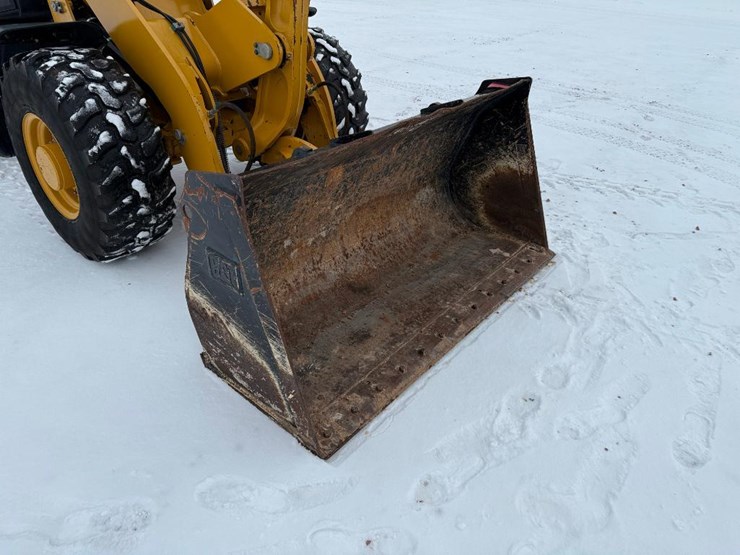 caterpillar-906m-image-35