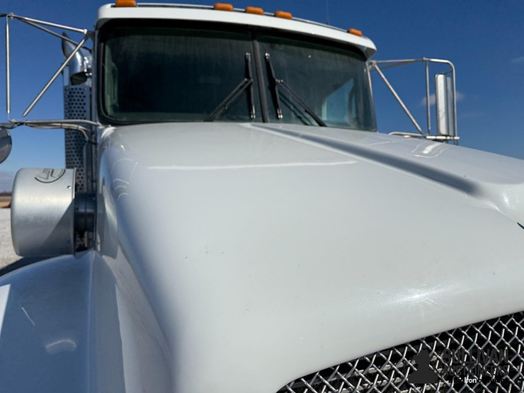 2016-kenworth-t400-image-20