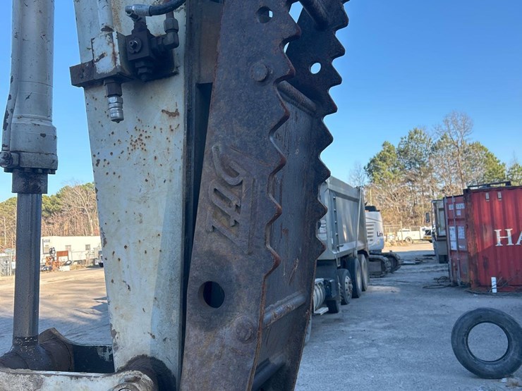 2015-takeuchi-tb1140-image-6