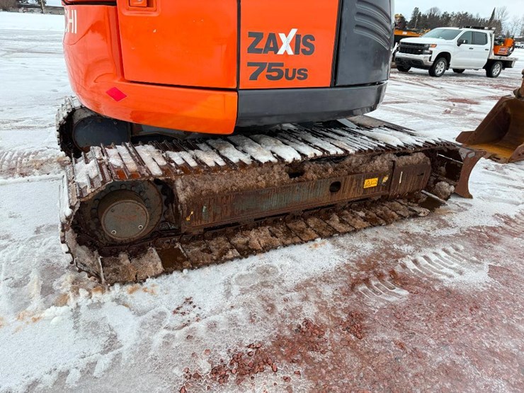 hitachi-zx75us-5-image-12