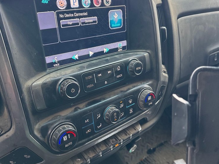 2015-chevrolet-silverado-2500-image-19