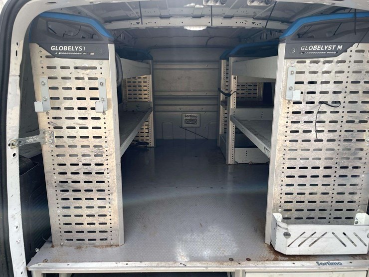 2015-ford-transit-connect-image-15