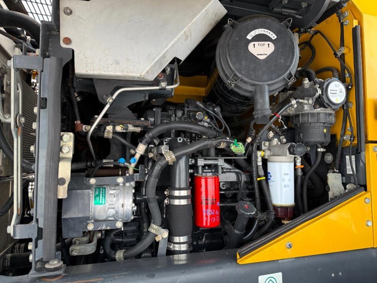 komatsu-wa320-7-image-22