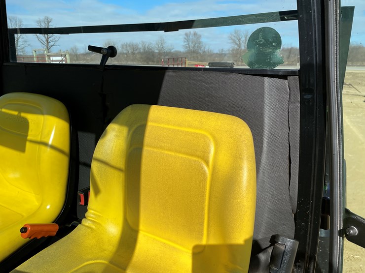 2009-john-deere-gator-image-56