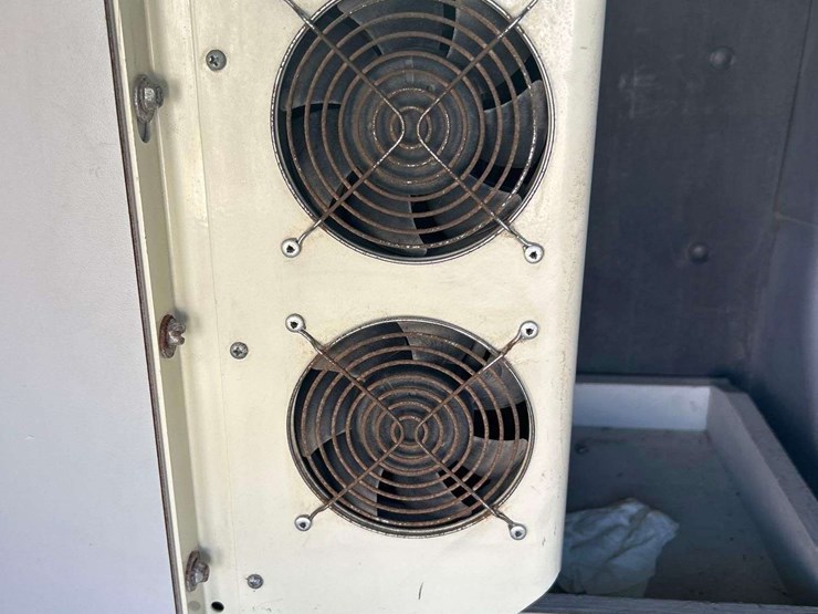 2015-ford-transit-image-31