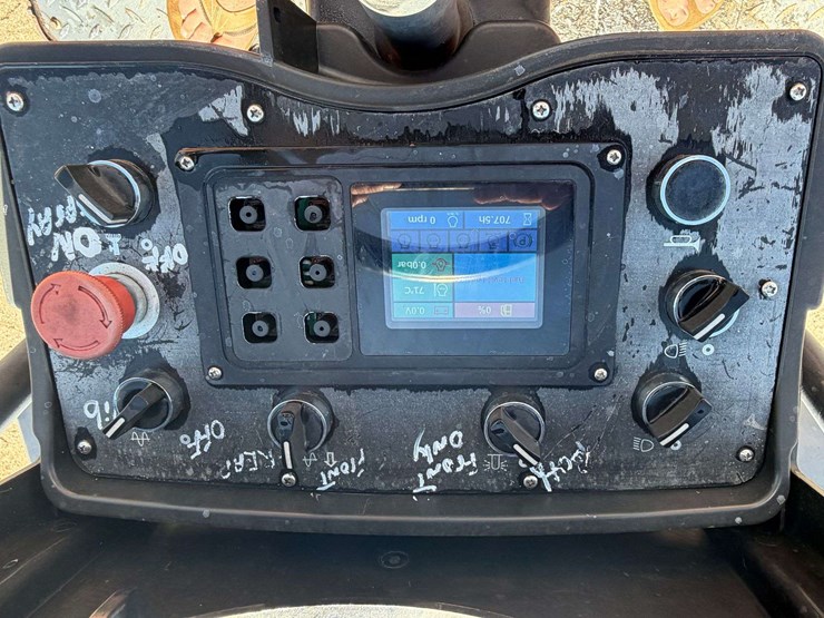 2021-xcmg-xmr303s-image-24