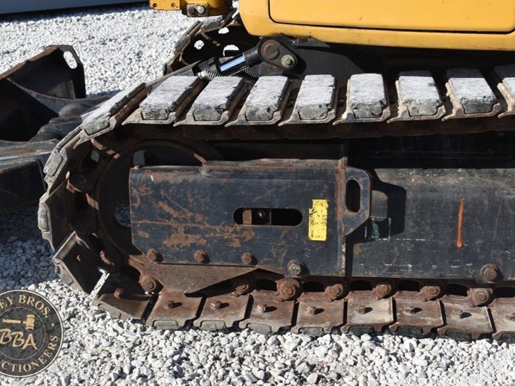 2015-caterpillar-303e-cr-image-35