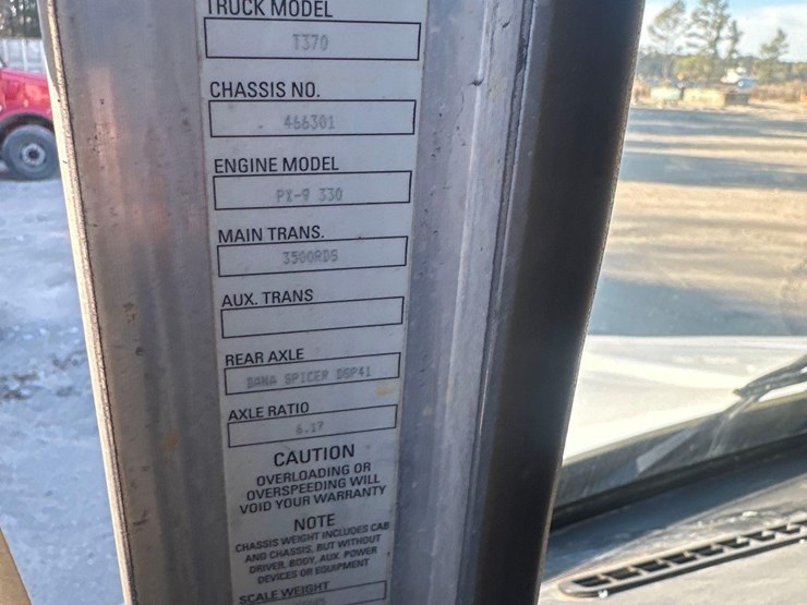 2015-kenworth-t370-image-16