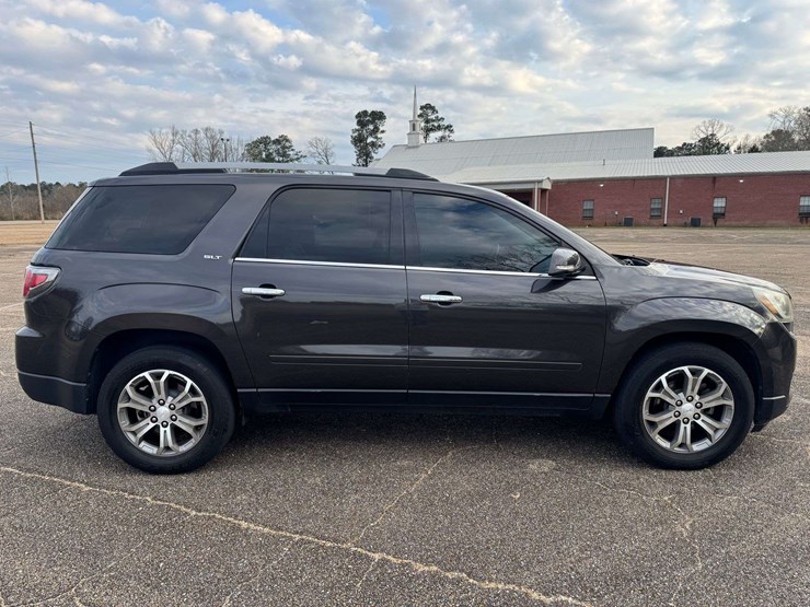 2016-gmc-acadia-slt-image-7