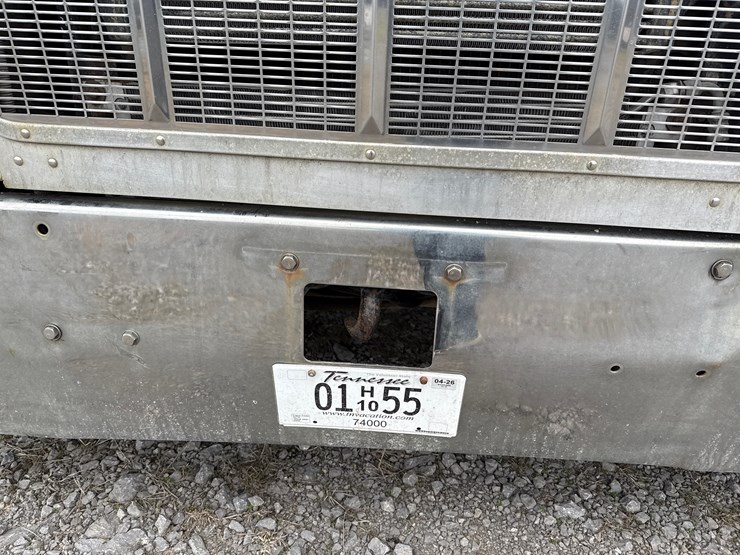 1990-peterbilt-357-image-14