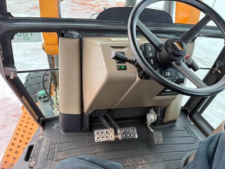 case-570n-xt-image-42