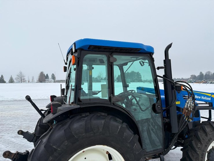 new-holland-t4030-image-21