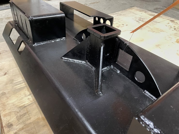 #2483-•-skid-steer-receiver-hitch-plate-with-chain-buckets-image-13