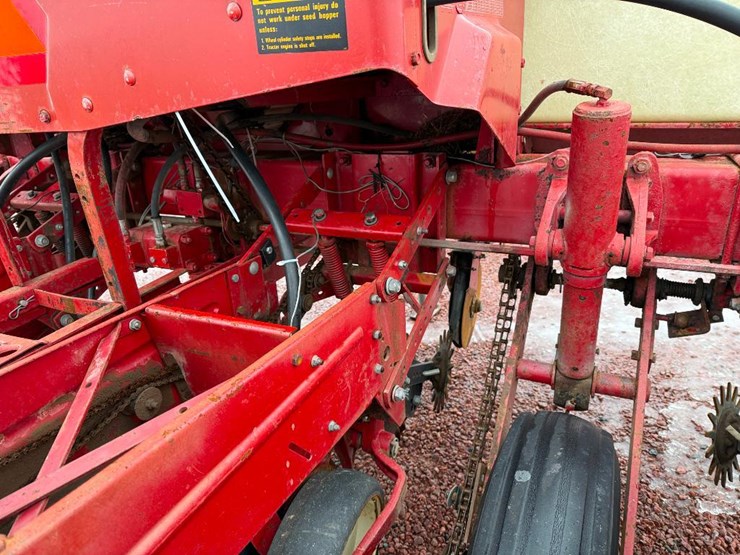 #74-•-lot-74-image-16