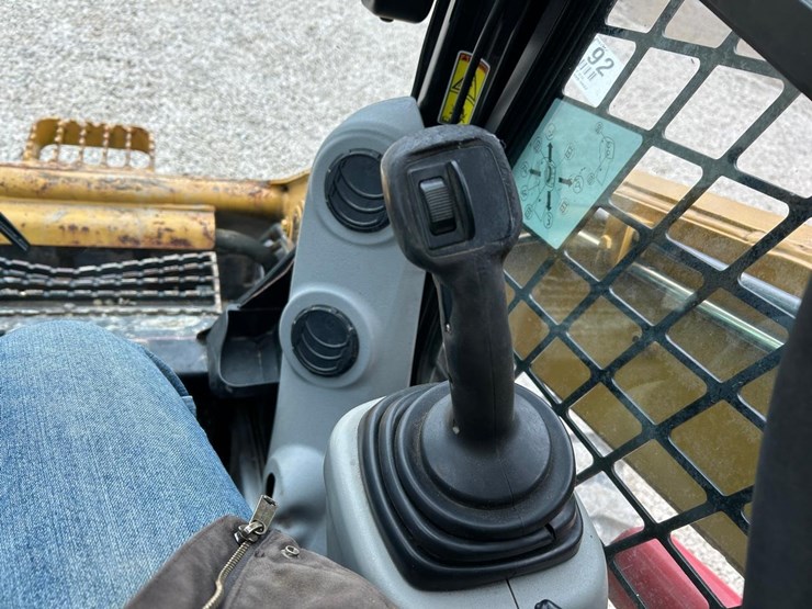 caterpillar-262c2-image-24