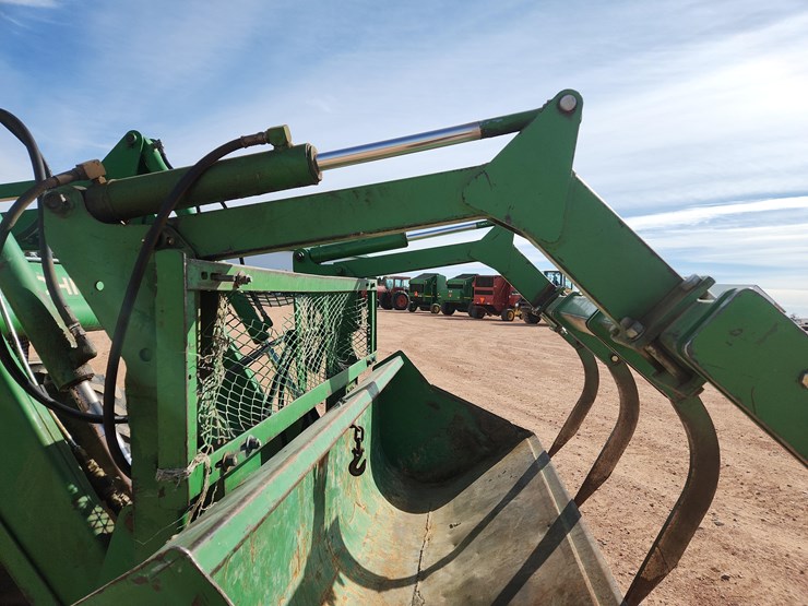 john-deere-6420-image-30