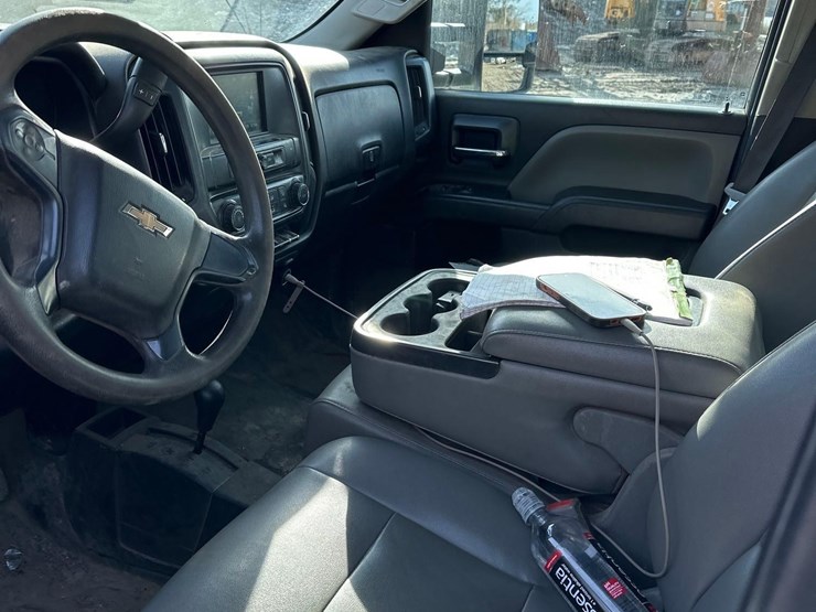 2018-chevrolet-3500hd-image-11