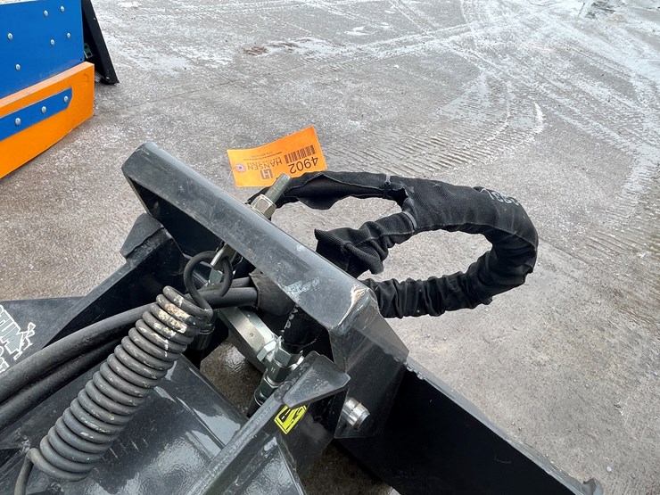 #4902-•-stumper-240-mini-skid-steer-mount-stump-grinder-image-10