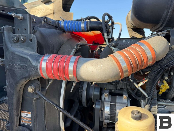 2015-kenworth-t800-image-39