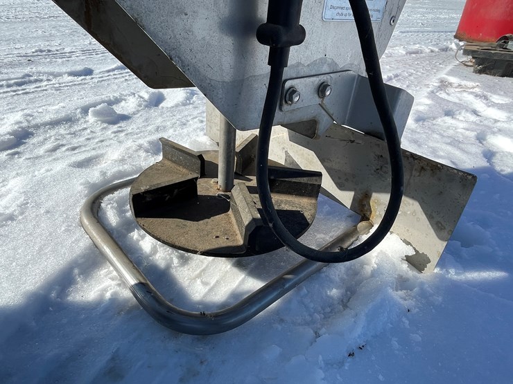 #4945-•-bobcat-mi-spreader-sp13-salter-attachment-image-15