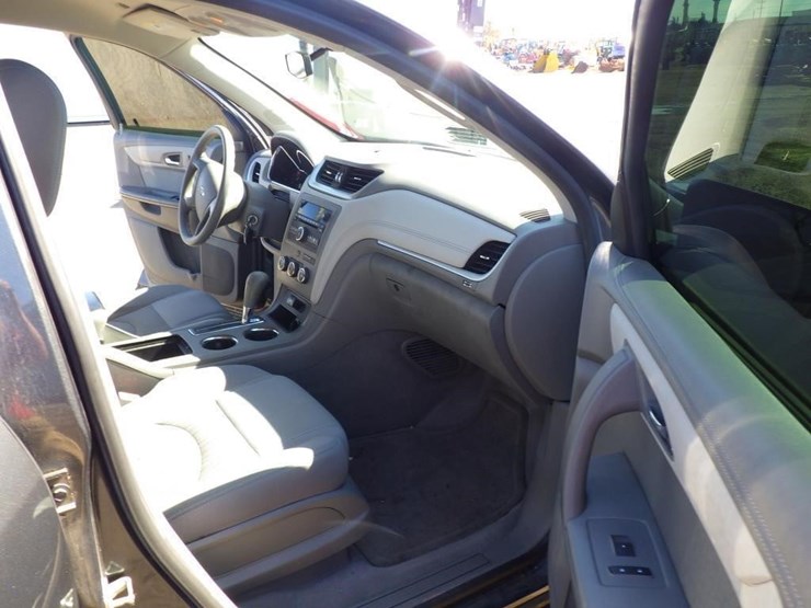 2014-chevrolet-traverse-image-6