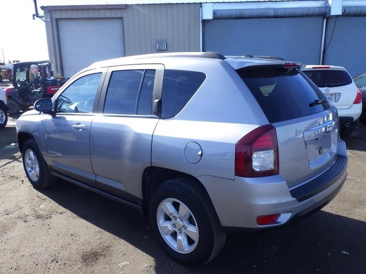 2016-jeep-compass-image-4