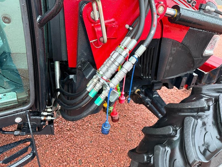 case-ih-farmall-75c-image-36