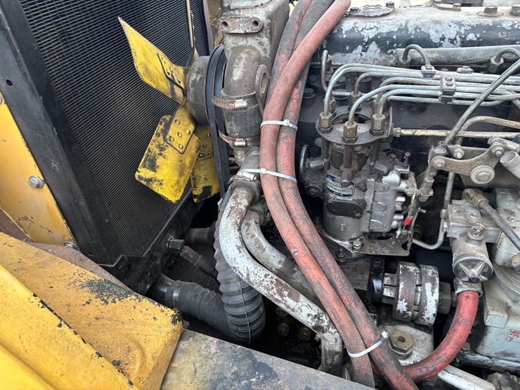 #2302-•-hyster-275-forklift-image-30