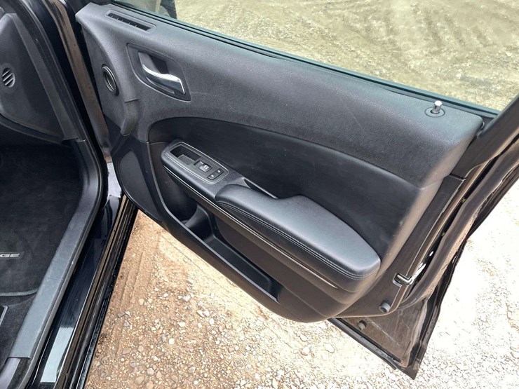 2012-dodge-charger-4-door-sedan-(217,933-miles)-image-17