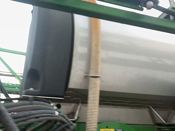 2014-john-deere-r4030-image-134