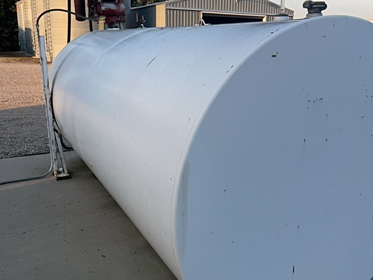 2000-gallon-fuel-tank-with-fill-rite-heavy-duty-high-output-pump-image-33