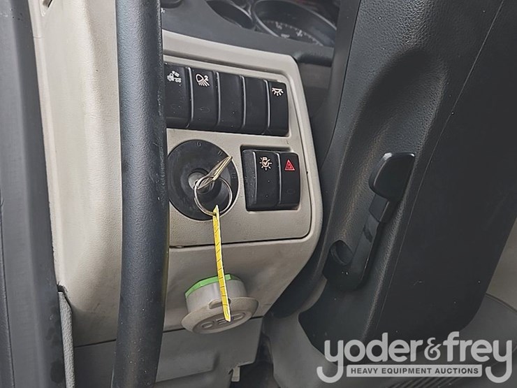 2019-peterbilt-579-image-88