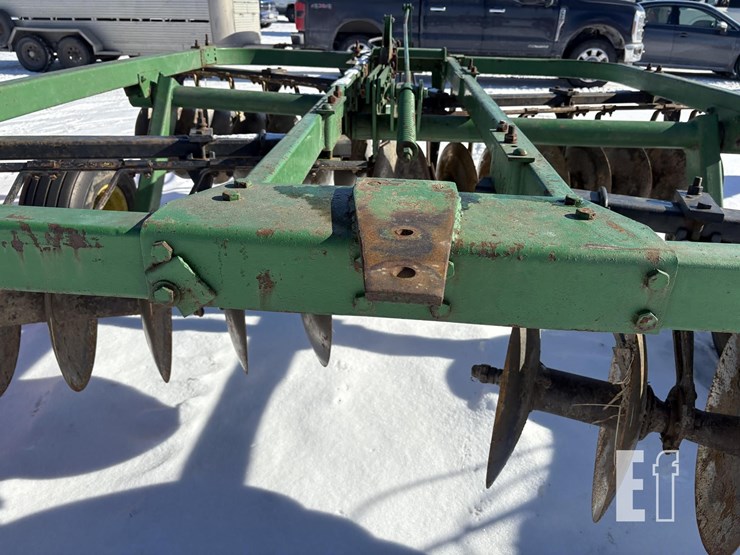 john-deere-210-image-6