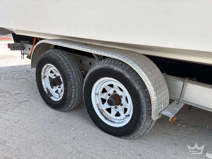 2007-regal-30-express-cruiser-boat-with-t/a-trailer-image-71