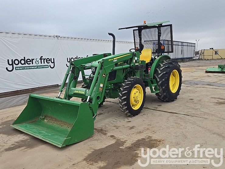 2020-john-deere-5075e-image-1