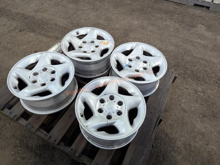 2004-toyota-tacoma-image-2